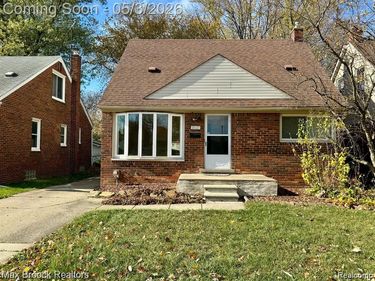 28127 Joan Street, St. Clair Shores, MI 48081