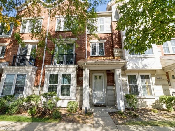 2224 S CRAMBOURNE Way , Arlington Heights, IL 60005