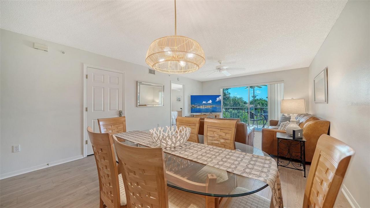 9330 Clubside Circle, Unit 3202, Sarasota, FL 34238 Photo