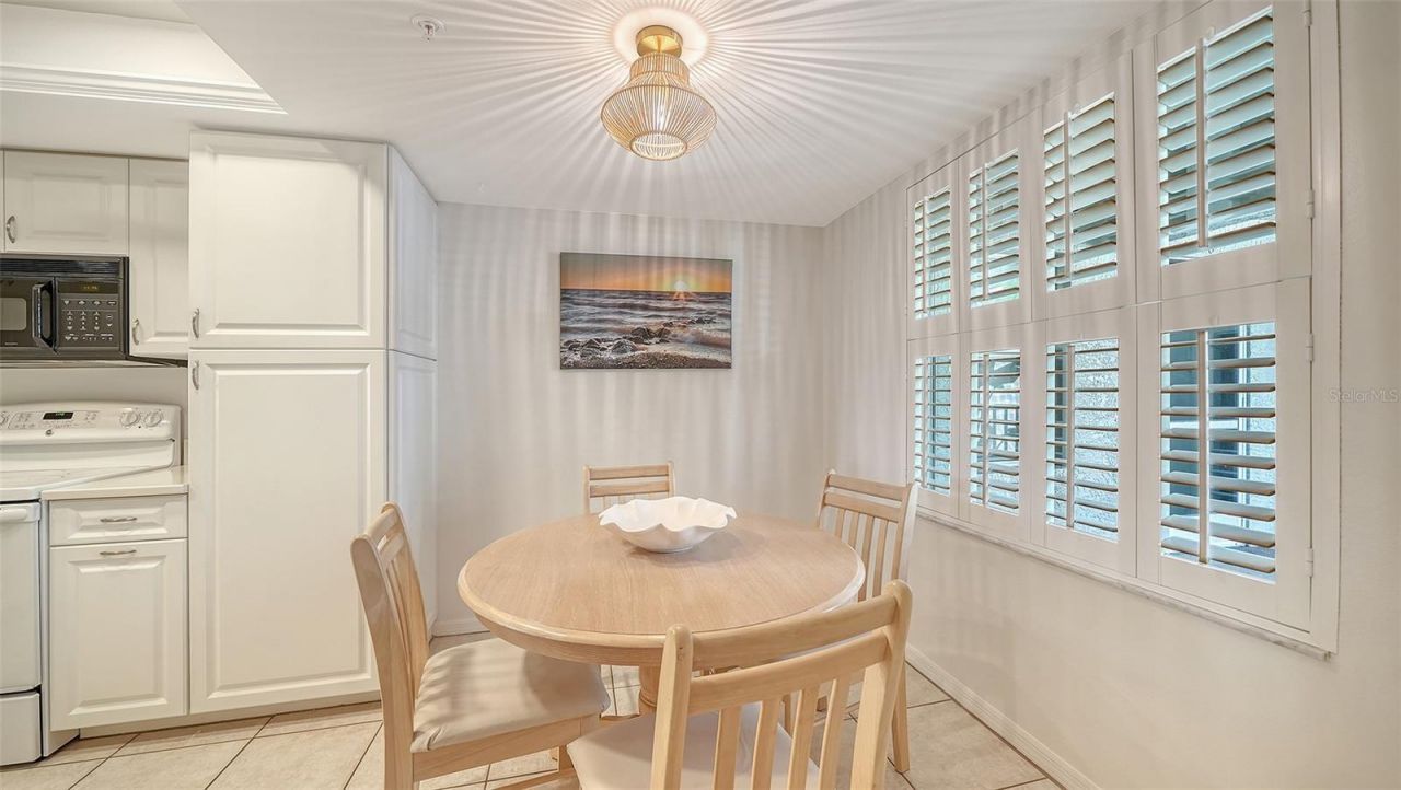 9330 Clubside Circle, Unit 3202, Sarasota, FL 34238 Photo