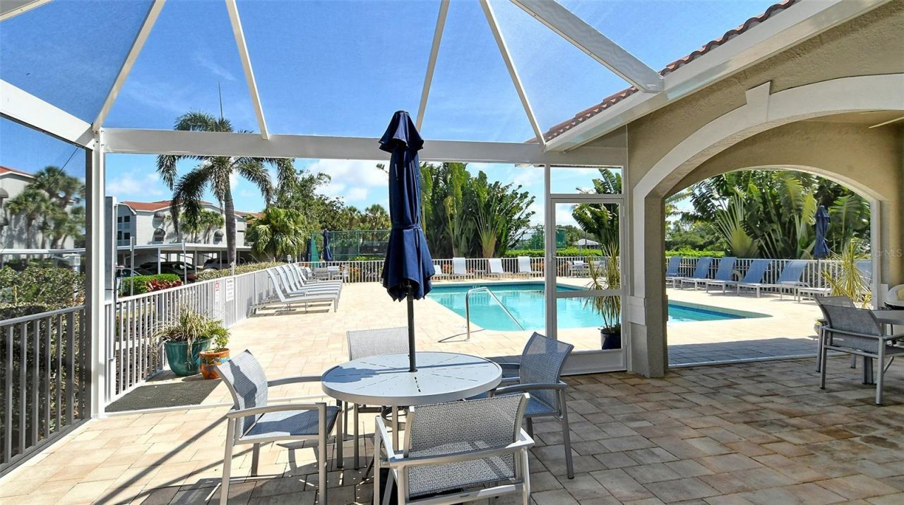 9330 Clubside Circle, Unit 3202, Sarasota, FL 34238 Photo