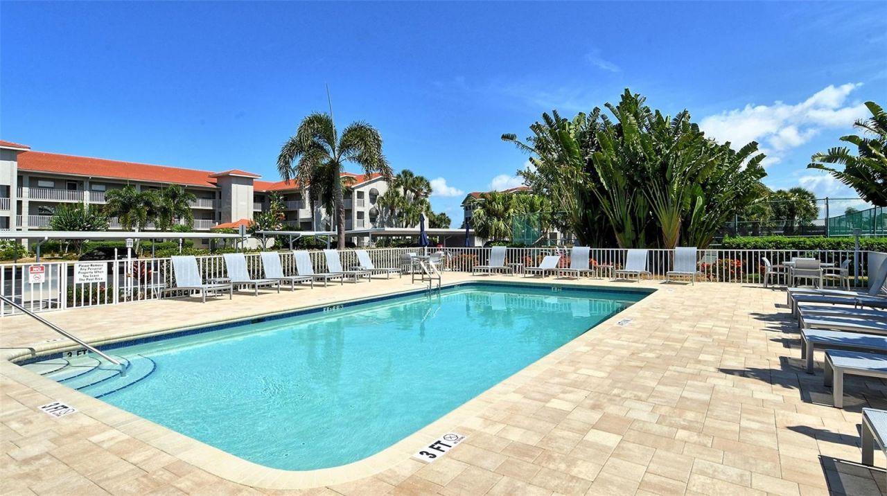 9330 Clubside Circle, Unit 3202, Sarasota, FL 34238 Photo