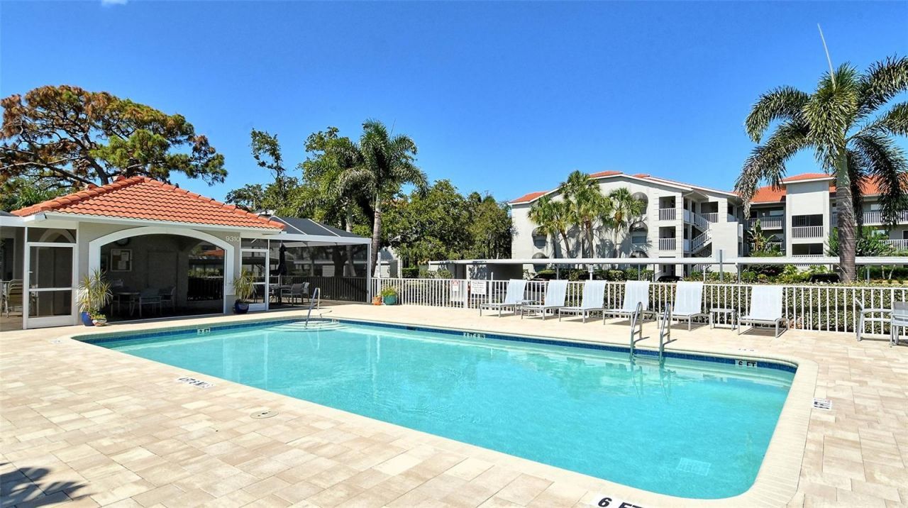 9330 Clubside Circle, Unit 3202, Sarasota, FL 34238 Photo