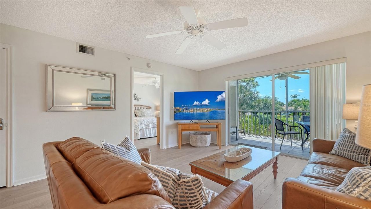9330 Clubside Circle, Unit 3202, Sarasota, FL 34238 Photo