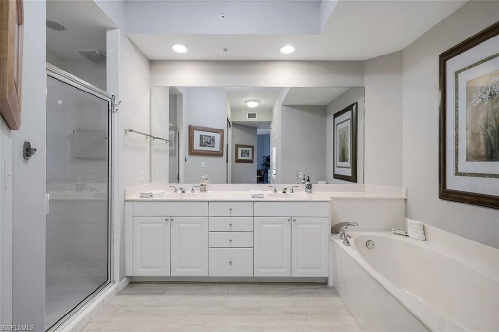 410 Flagship Dr, Unit 605, Naples, FL 34108 Photo