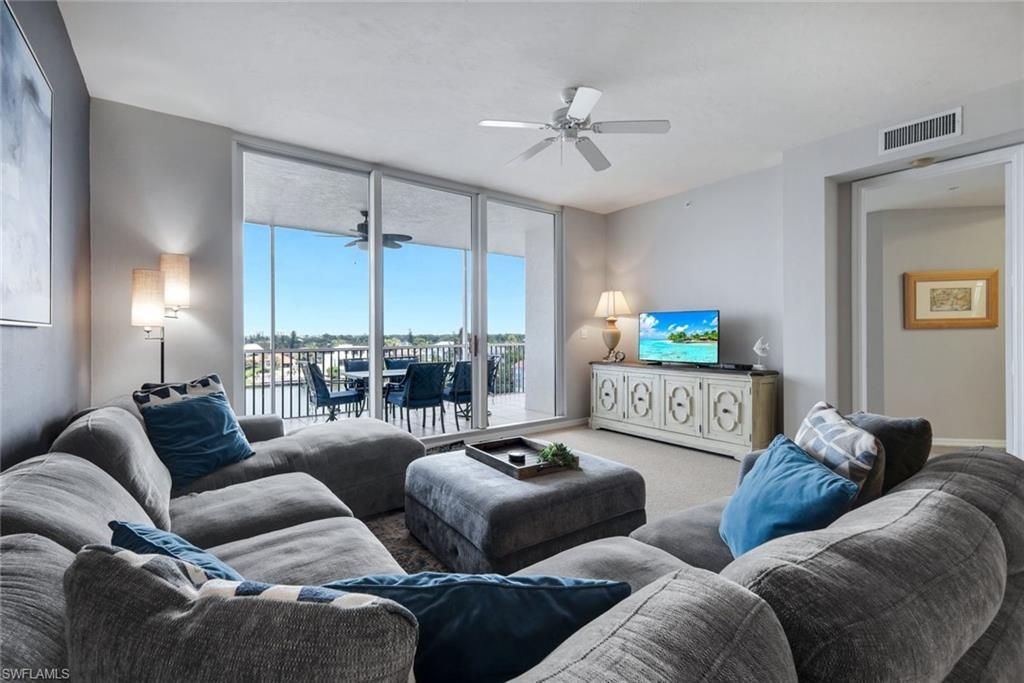 410 Flagship Dr, Unit 605, Naples, FL 34108 Photo