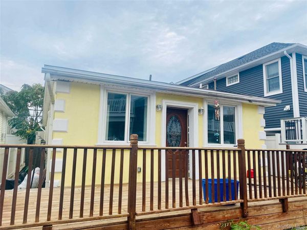 100 Vermont Street , Long Beach, NY 11561