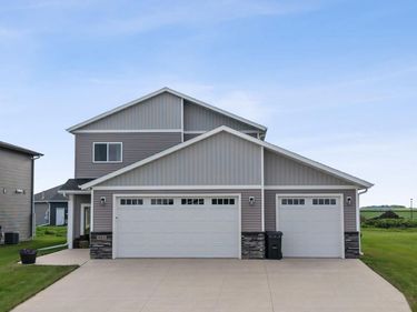 403 16th Street NE, Dilworth, MN 56529