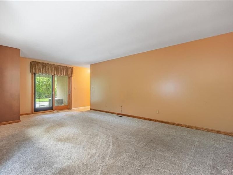 5440 Royalwood Drive, Centerville, OH 45429 Photo 14