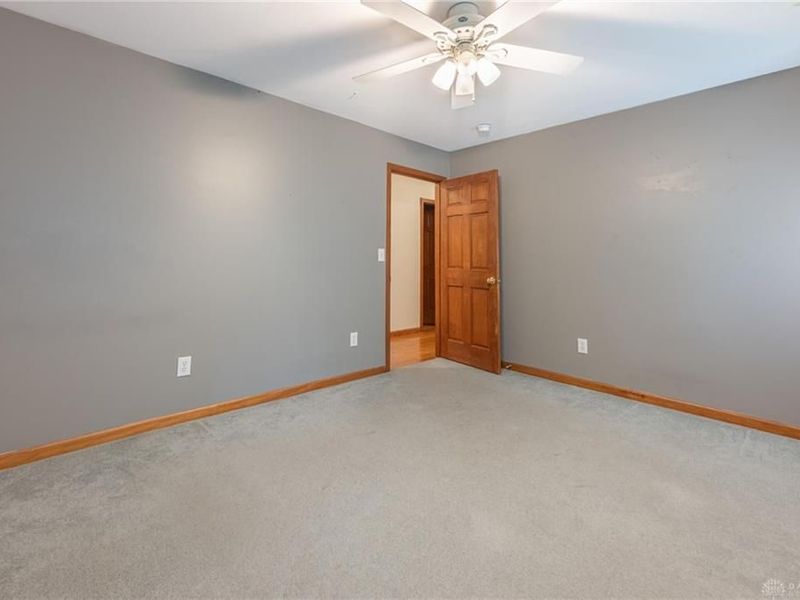 5440 Royalwood Drive, Centerville, OH 45429 Photo 18