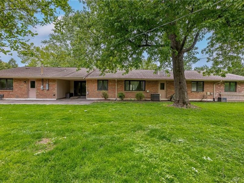 5440 Royalwood Drive, Centerville, OH 45429 Photo 37