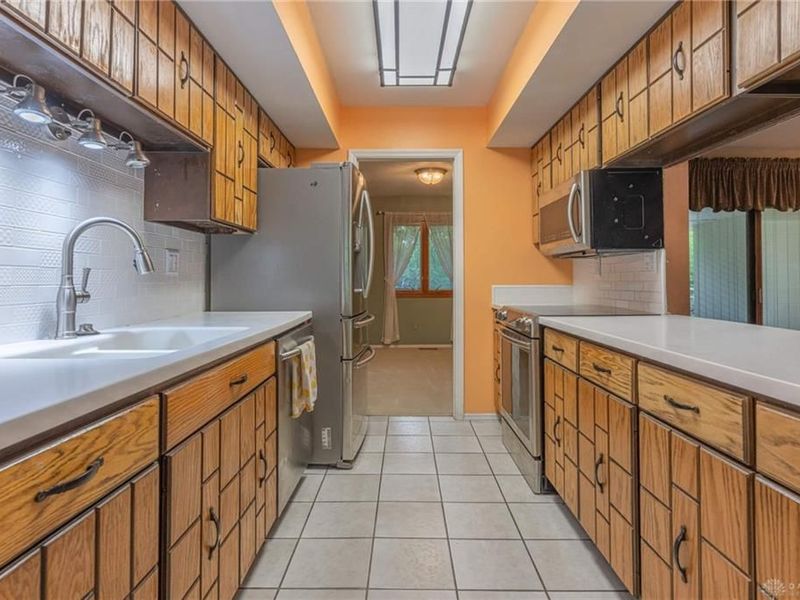 5440 Royalwood Drive, Centerville, OH 45429 Photo 8