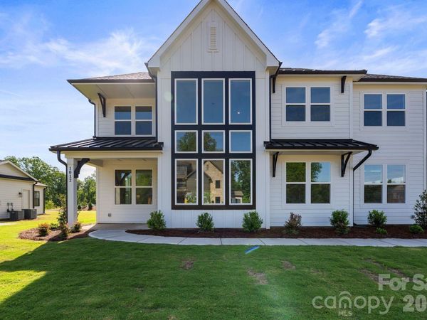 1012 Courtney Lane , Unit 27, Wesley Chapel, NC 28173