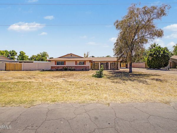 4611 W MONTE CRISTO Avenue, Glendale, AZ 85306