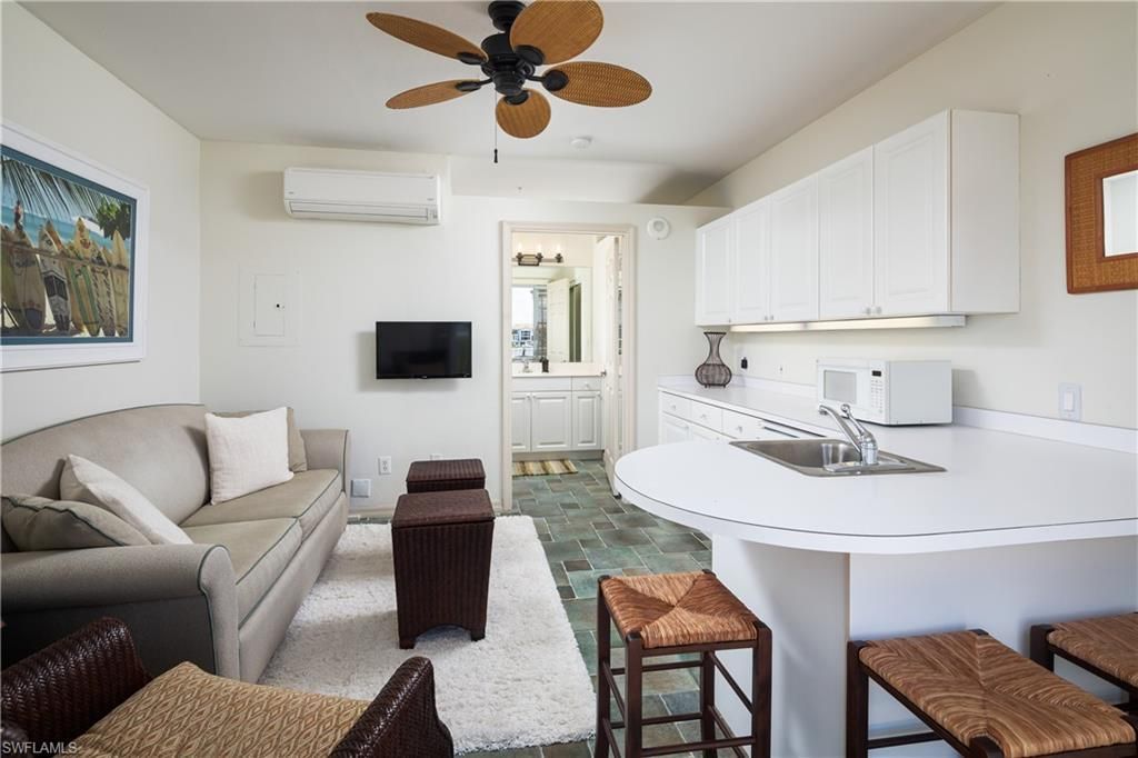 410 Flagship Dr, Unit 806, Naples, FL 34108 Photo