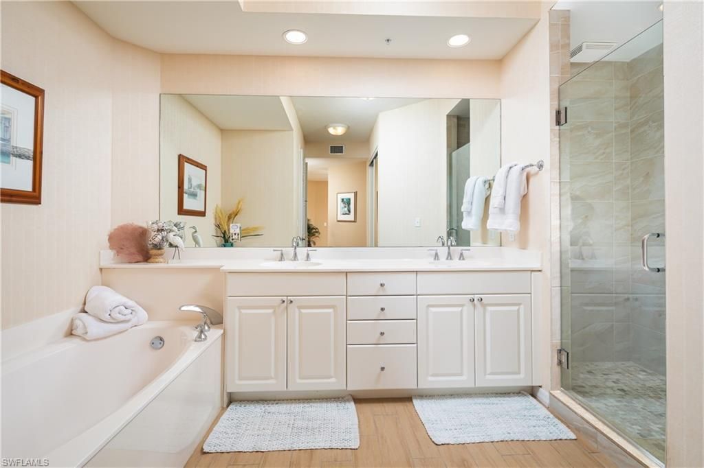 410 Flagship Dr, Unit 806, Naples, FL 34108 Photo