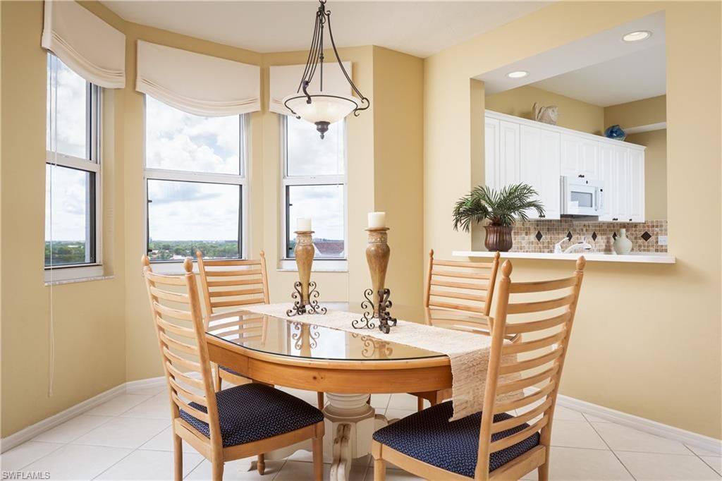 410 Flagship Dr, Unit 806, Naples, FL 34108 Photo
