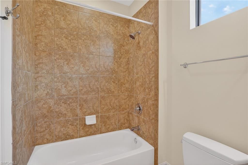 1454 Serrano Cir, Naples, FL 34105 Photo