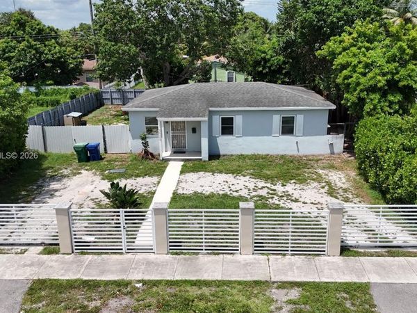 335 NW 187th St, Miami Gardens, FL 33169