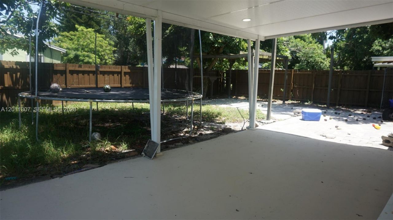 335 NW 187th St, Miami Gardens, FL 33169 Photo
