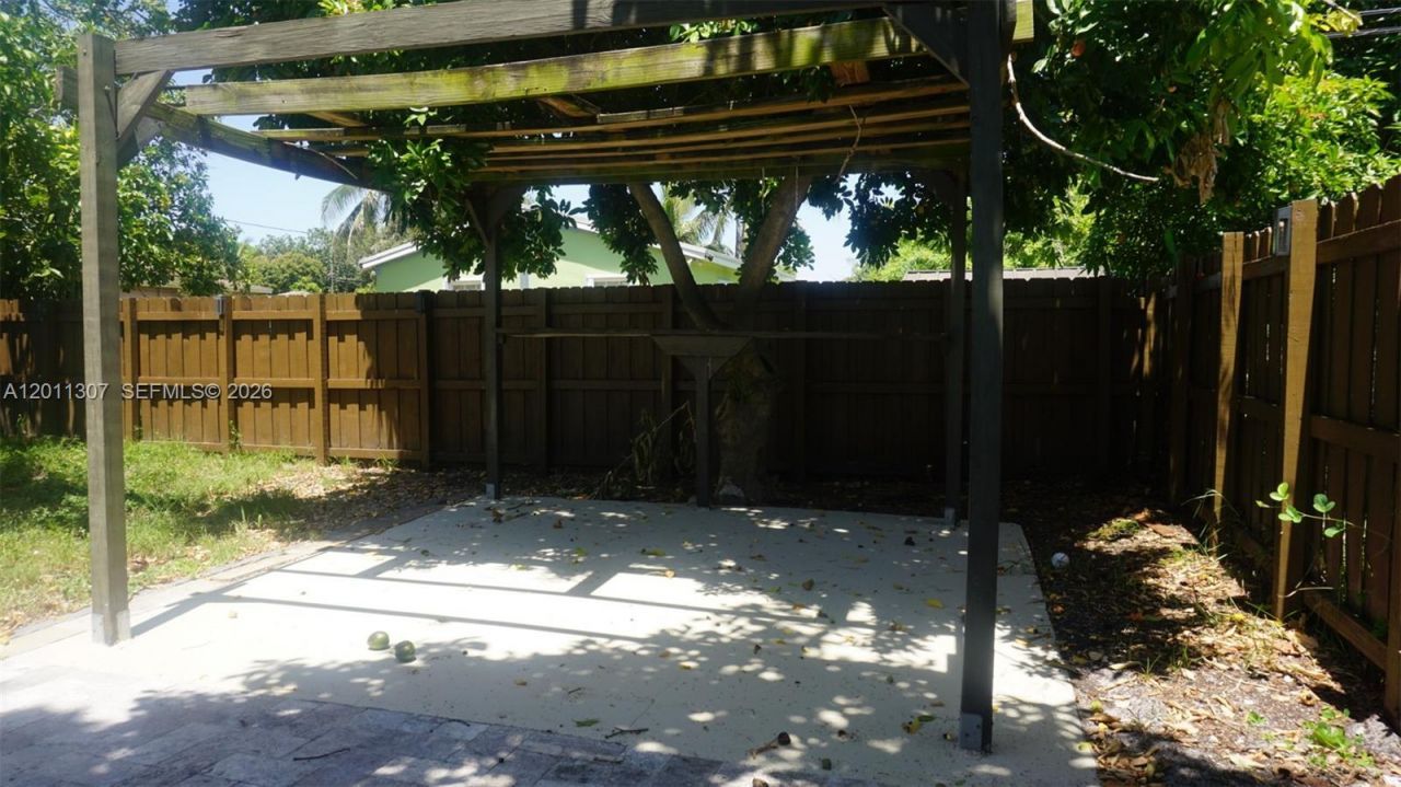 335 NW 187th St, Miami Gardens, FL 33169 Photo