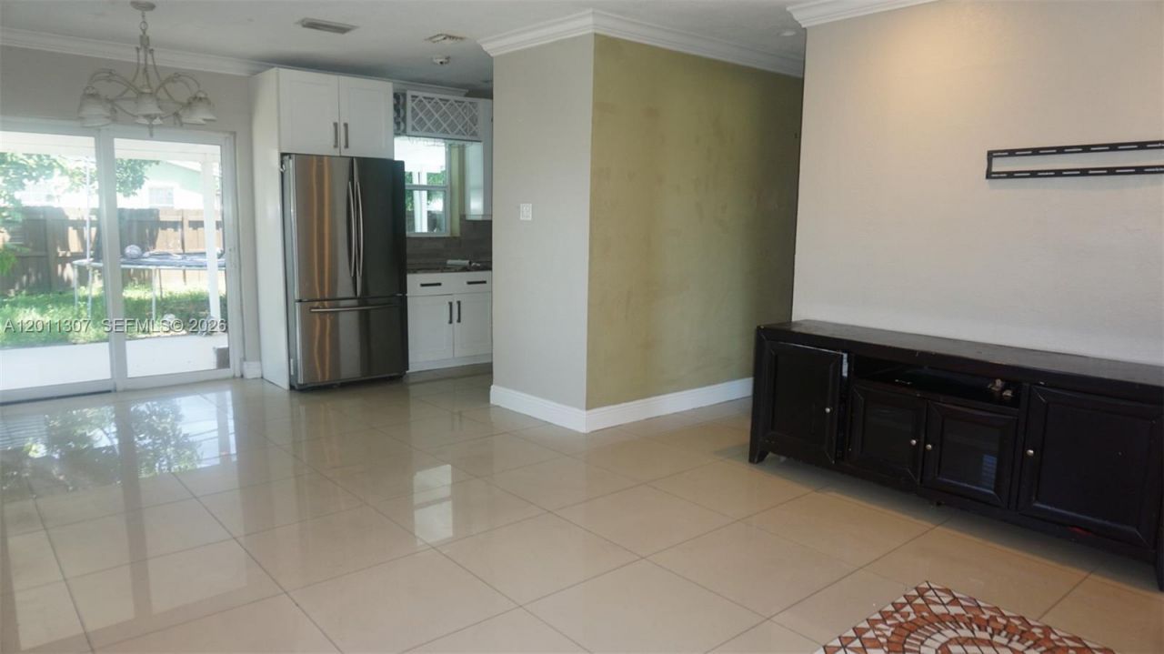 335 NW 187th St, Miami Gardens, FL 33169 Photo