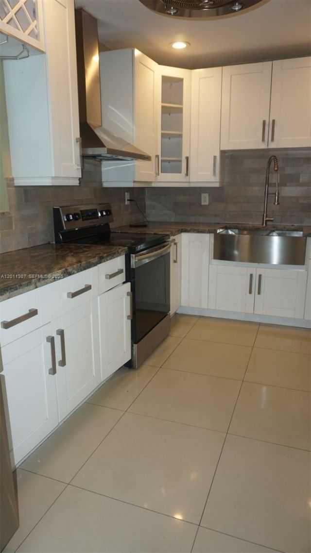 335 NW 187th St, Miami Gardens, FL 33169 Photo