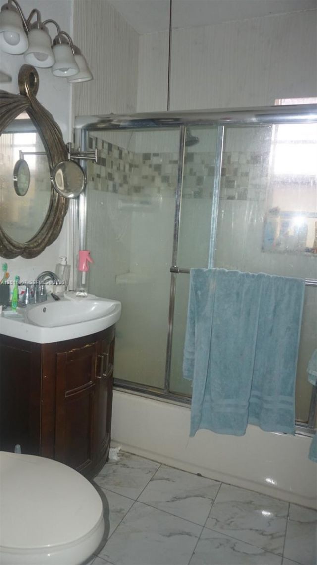 335 NW 187th St, Miami Gardens, FL 33169 Photo