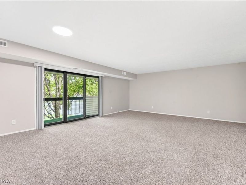2930 N Bay Drive, Unit L7, Westlake, OH 44145 Photo 5