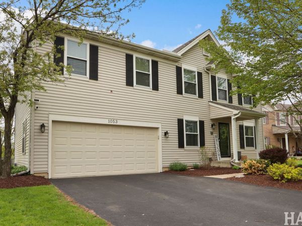 1053 Wheatland Drive , Crystal Lake, IL 60014