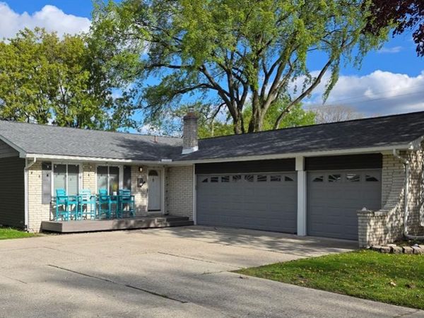 27860 Park Court, Madison Heights, MI 48071