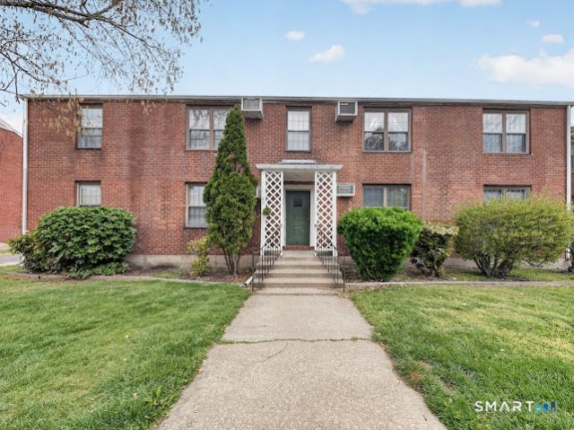 49 Mencel, Unit B, Bridgeport, CT 06610 Main Photo