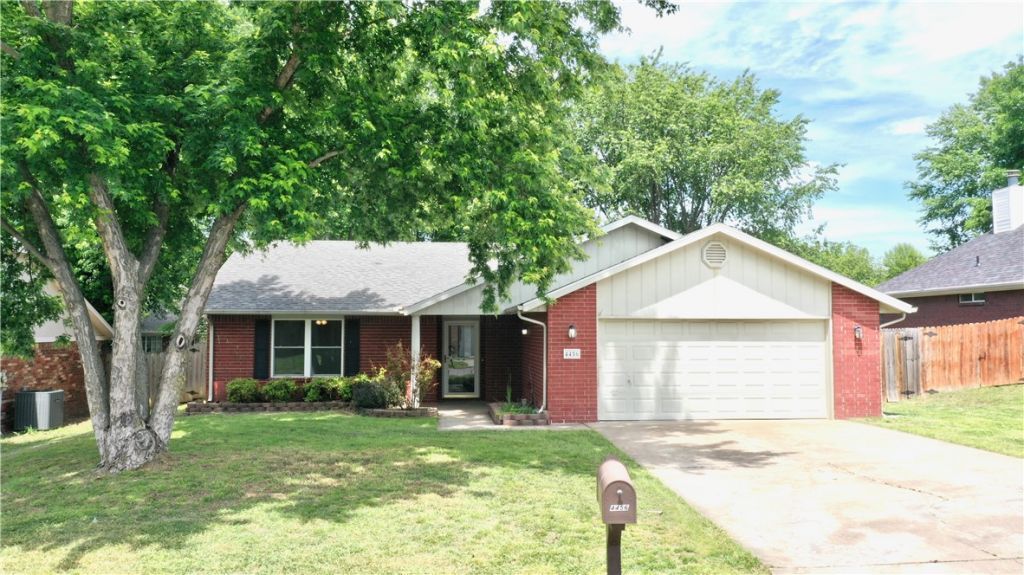 4456 W Chaparral Lane, Fayetteville, AR 72704 Main Photo