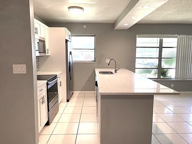 580 High Point Drive, Unit B, Delray Beach, FL 33445 Photo