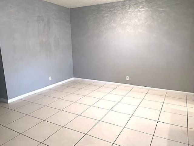580 High Point Drive, Unit B, Delray Beach, FL 33445 Photo