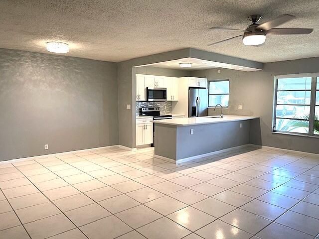 580 High Point Drive, Unit B, Delray Beach, FL 33445 Photo