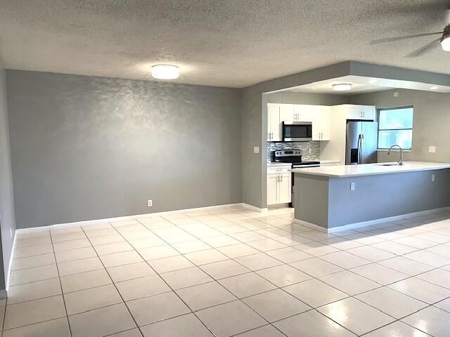 580 High Point Drive, Unit B, Delray Beach, FL 33445 Photo