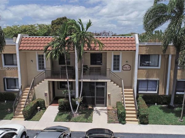 434 Lakeview Dr , Unit 205, Weston, FL 33326