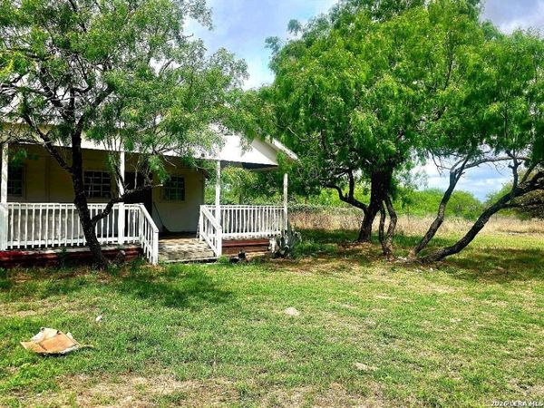 136 COUNTY ROAD 6847, Lytle, TX 78052