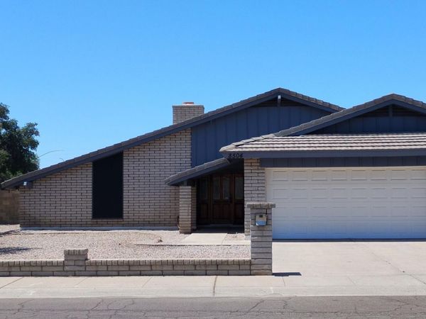 8504 N 50TH Drive, Glendale, AZ 85302