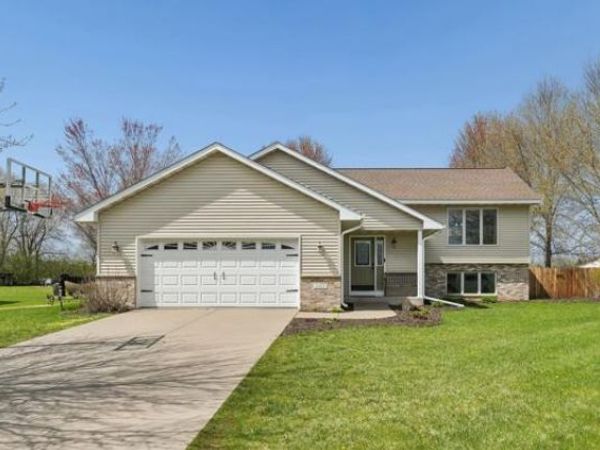 1315 Mallard Lane, New Richmond, WI 54017