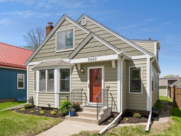 5440 Shoreview Avenue, Minneapolis, MN 55417