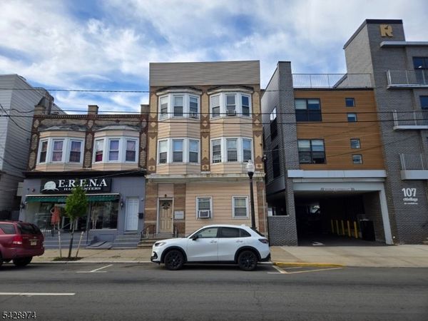 105 E Westfield Ave, Roselle Park, NJ 07204