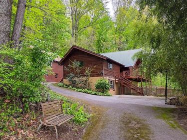 3548 RIDGE ROAD, GLEN ROCK, PA 17327