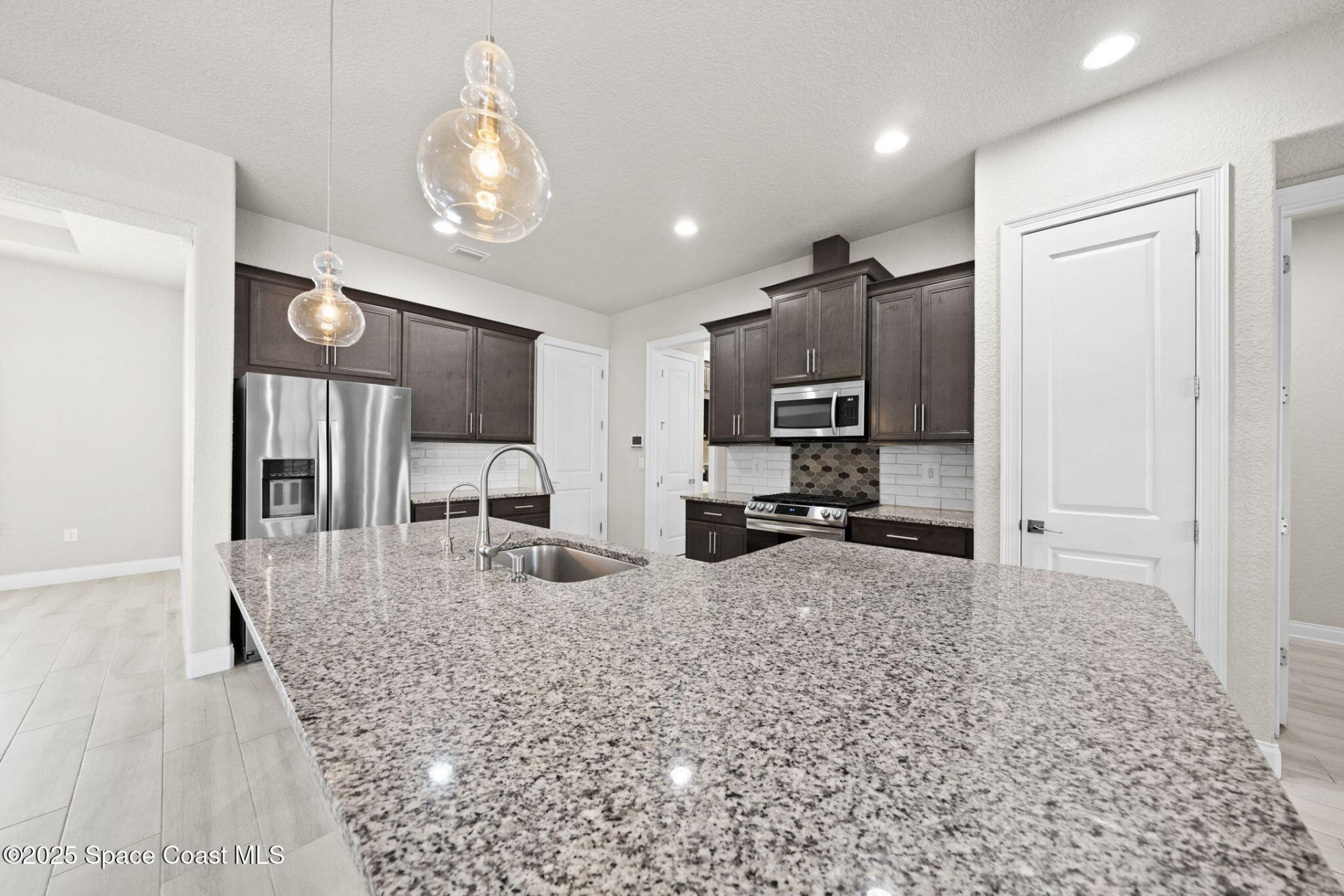 4455 Negal Circle, Melbourne, FL 32901 Photo