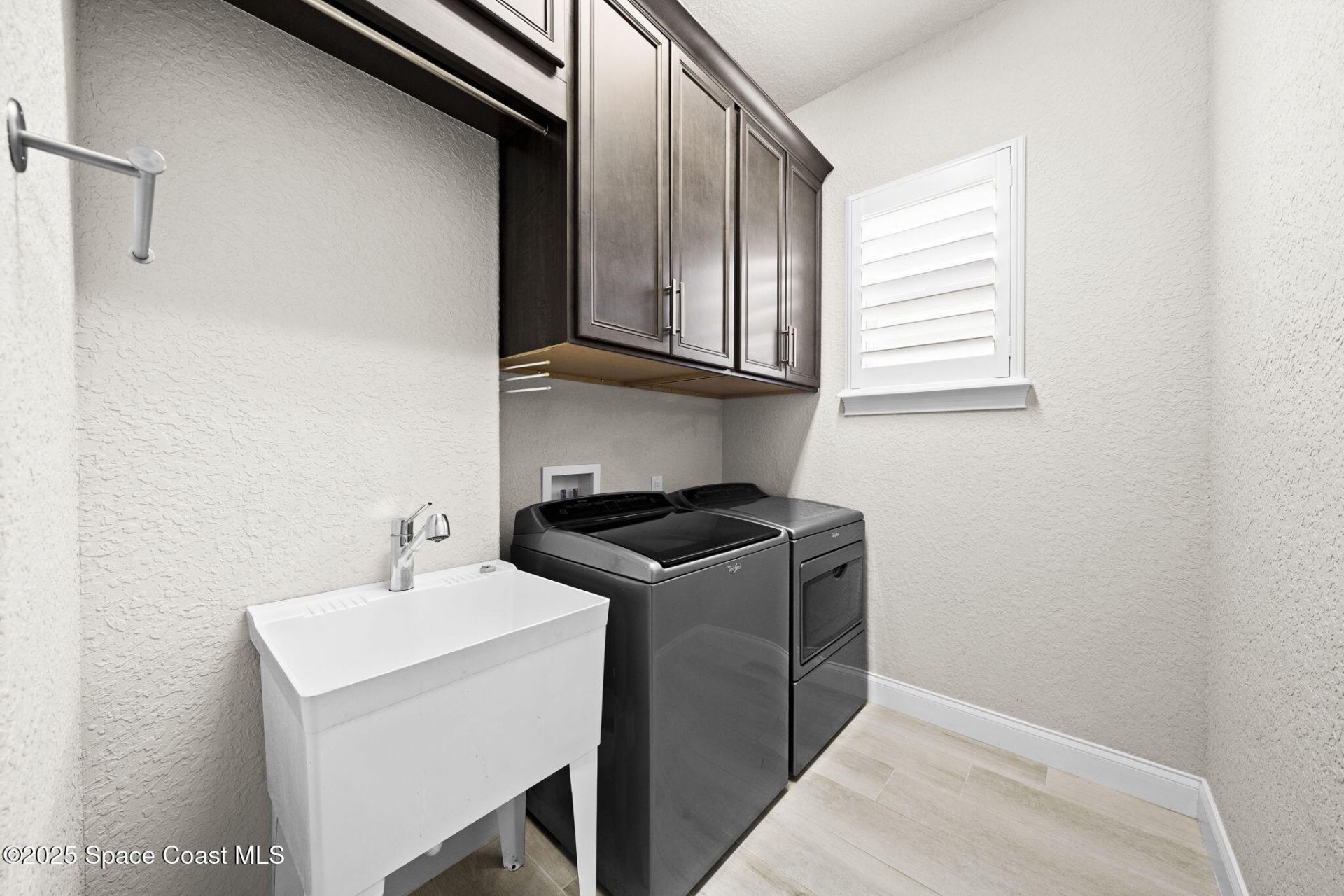 4455 Negal Circle, Melbourne, FL 32901 Photo
