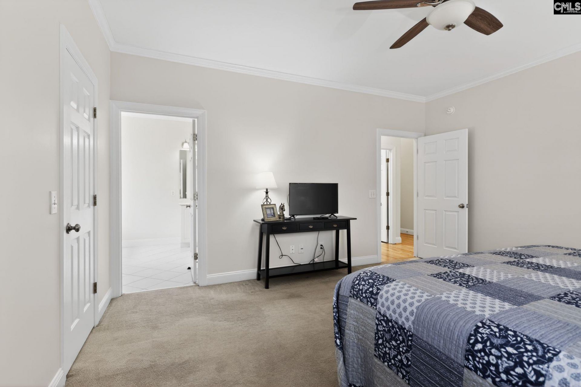 212 Bays End Court Photo 25