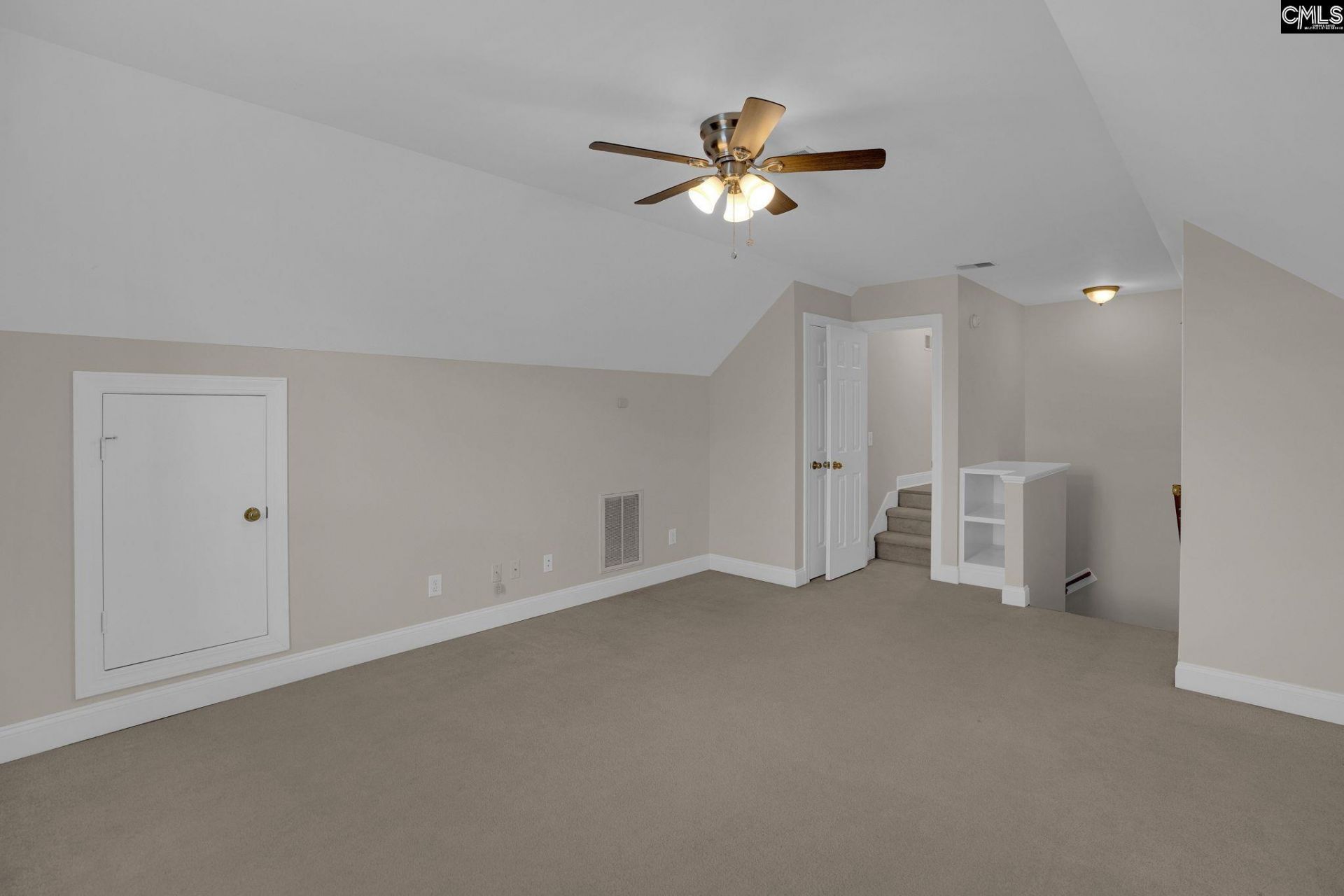 212 Bay's End Court Photo 29