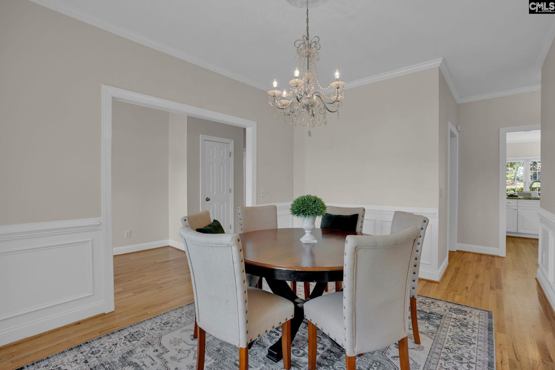 212 Bay's End Court Photo 8