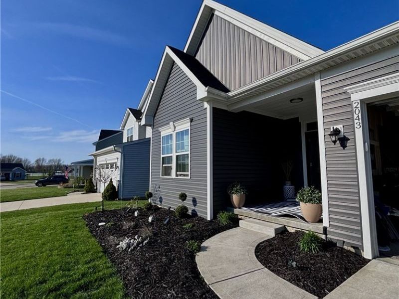 2043 Farroni Drive, Willoughby, OH 44094 Photo 3